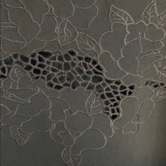 CARAMELA Black Floral Embroidered Tank with Detail - Picture 4 of 6